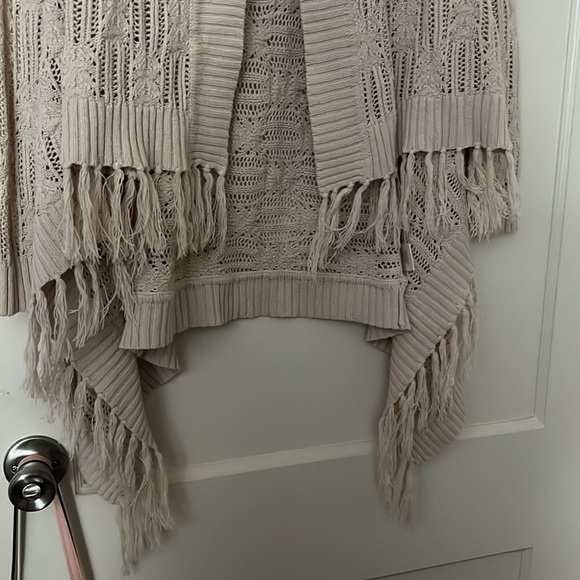 Romeo & Juliet cream cardigan size: S - Picture 3 of 8